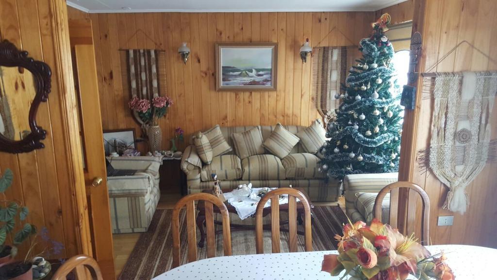 Hostal Costa Azul Castro Luaran gambar